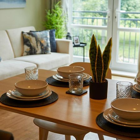 Stylish 2-Bedroom Apartment With Free Parking Halifax Exteriör bild